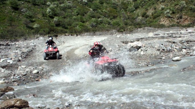  Vadeando el río Alcantara 